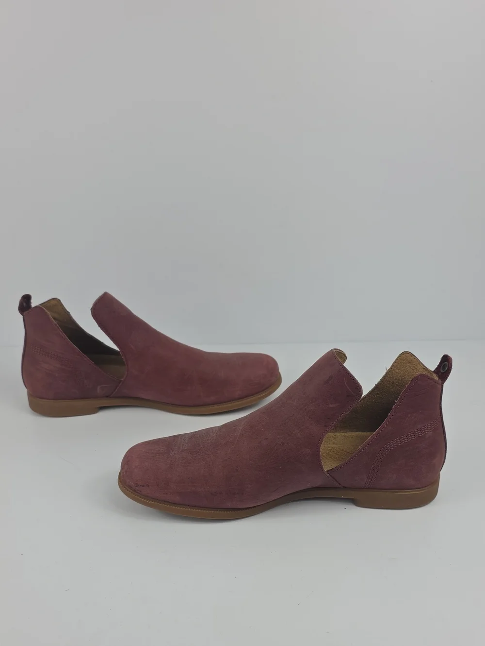 Kodiak Lowrider V Cut Leather Women's Booties Size 8